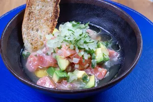 Ceviche salmón palta