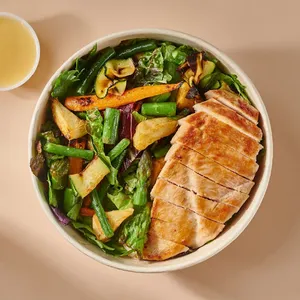 Ensalada Vegetales Asados y Pollo