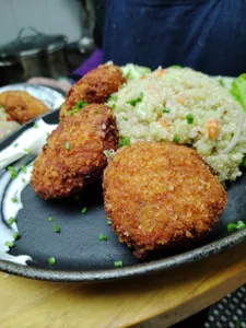 Croquetas de atún con quinoa acevichada