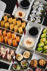 50 Cortes de Makis
