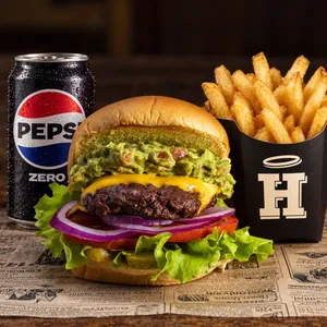 Combo Guacamole Burger Simple + Papas Fritas y Bebida 350cc