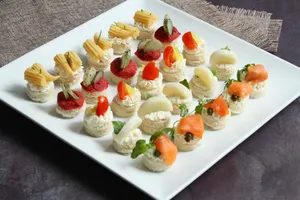 Surtidos de canapé doble molde 25un