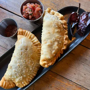 Empanada Frita Pino-Soya-Seitán