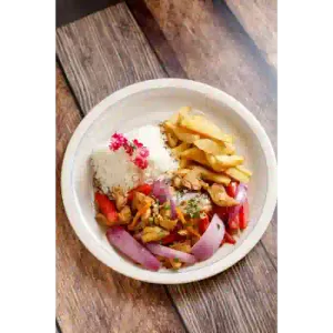 Saltado de Pollo