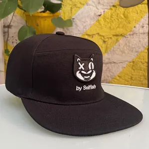 Gorra negra Gato
