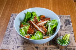 César Pollo Crispy Salad