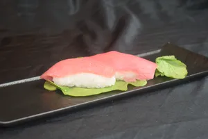 Nigiri Tuna (2 Unidades)