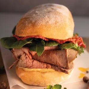 Sanduche  Nómada Pastrami