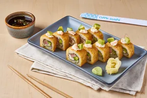 Sushi Mr. Tam Beef – Res, Aguacate, Tampico y Queso Crema