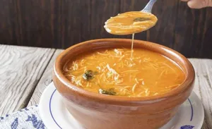 Sopa de Fideo Caldosa