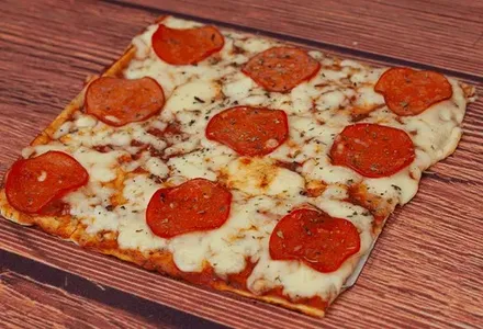 Pizza Clásica Pepperoni