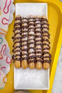 CHURROS CON CHOCOLATE