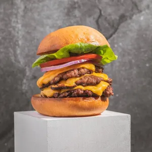 Triple Cheeseburger