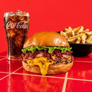 Avaricia Combo pequeño (Papas 100 gr y CocaCola 250ml)