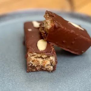 Barrita Snickers Almendra APLV, Sin Soya, Sin Azúcar, Sin Gluten.