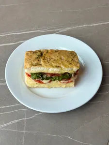 Sándwich de jamón serrano