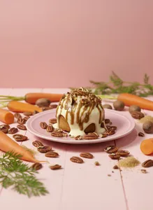 Cinnamon Roll de Zanahoria con Nuez Pecan