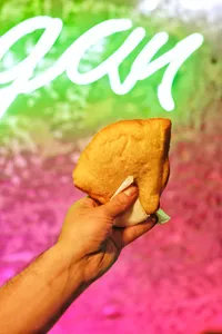 Panzerotti Frito de tomate y pesto