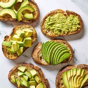 Tostadas con Palta