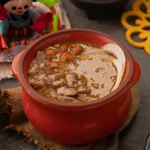 Sopa frejoles charros