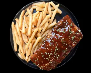 Korean BBQ Ribs XL (420 g aprox )  + Papas Fritas