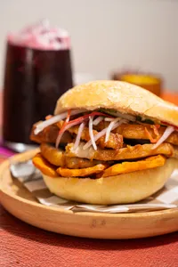 Combo chicharrón y chicha