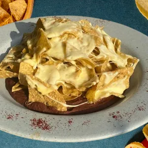 Nachos con queso