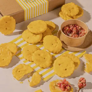 Mini sopaipillas con pebre