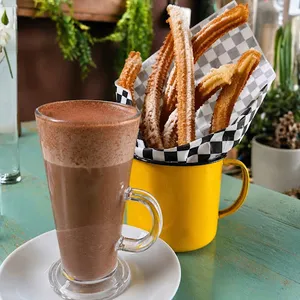Chocolate Caliente + Churros