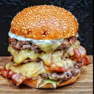 Hamburguesa Tipicos