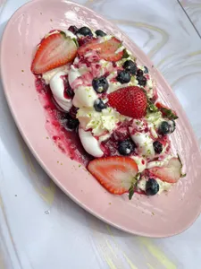 Pavlova de frutos rojos