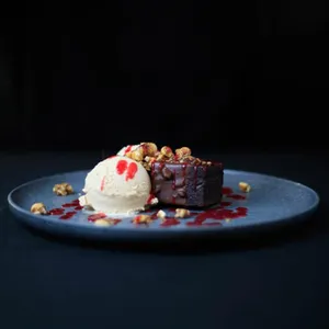 Brownie con Helado