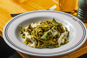 Tagliatelle al pesto  con Straciatella