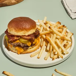 Valentina Smash Burger