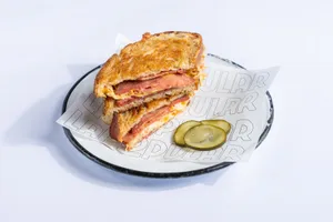 Prensado en hogaza pastrami