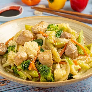 Chop Suey Pollo y Cerdo